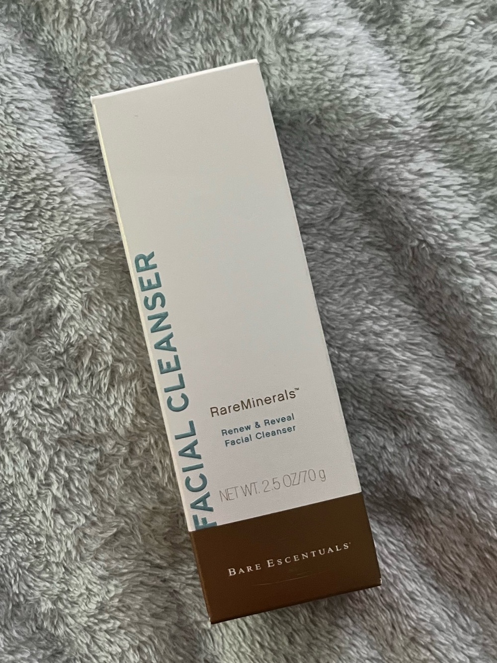 Bare Escentuals Renew and Reveal Facial Cleanser - All Skin Types